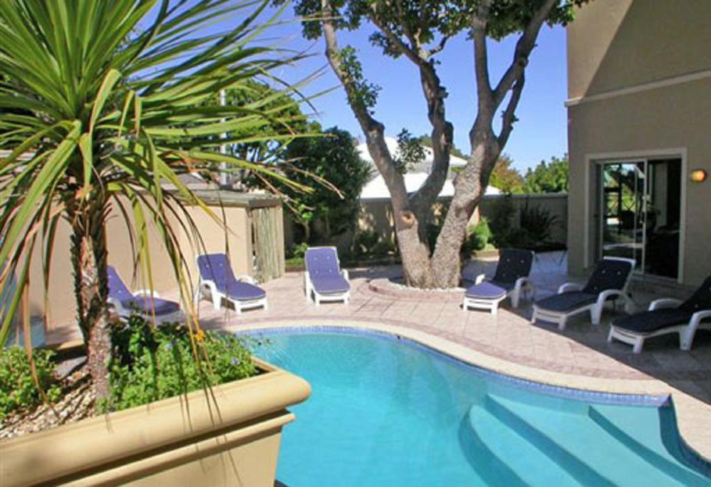 Beachside Villa & Penthouse Cape Town Exterior photo