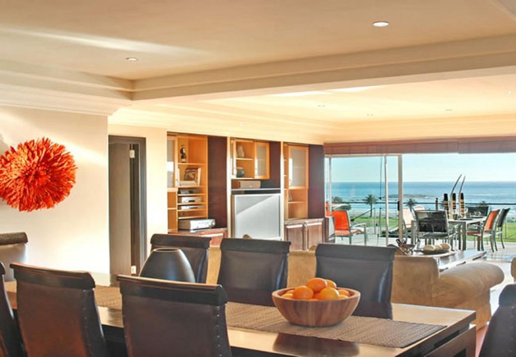 Beachside Villa & Penthouse Cape Town Exterior photo